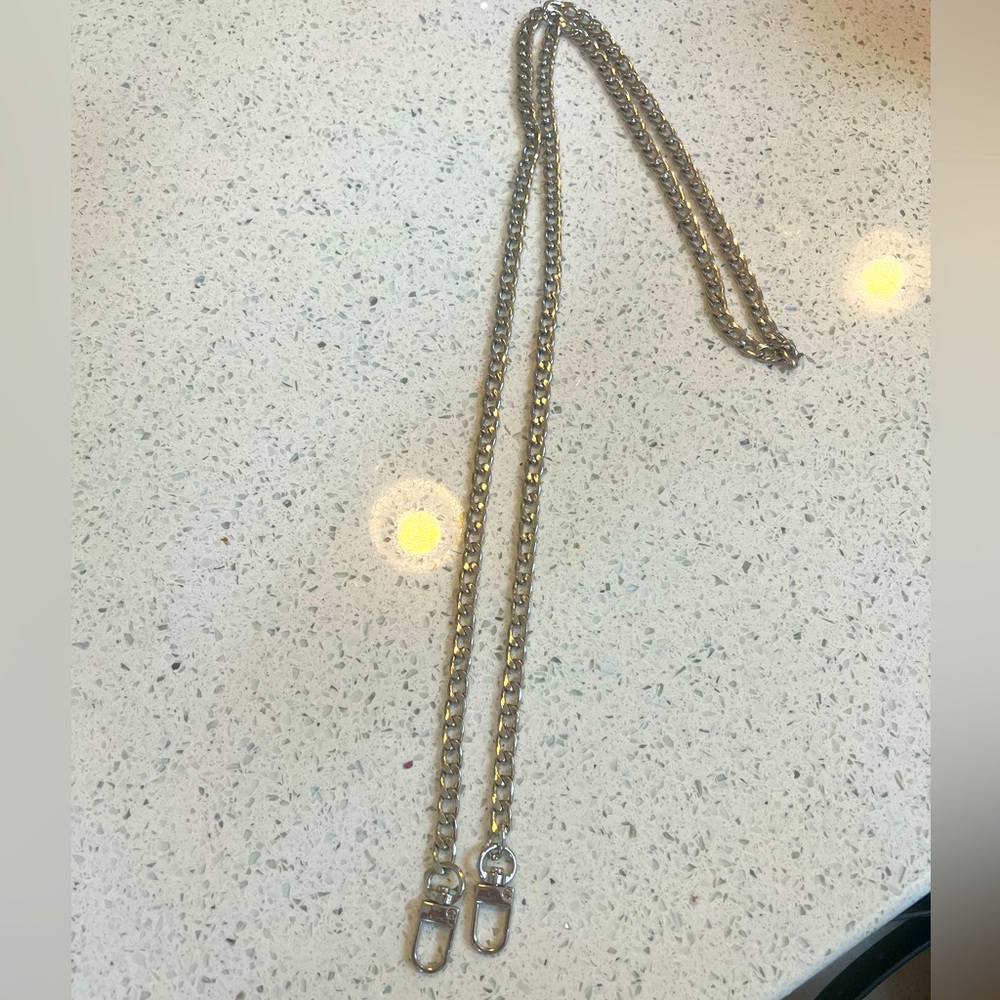 Wallet or purse SILVER CHAIN